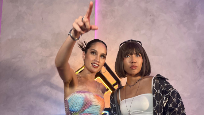 IntipSeleb/Cahaya Padang