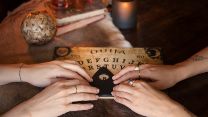 Cerita Horor: Main Ouija di Lantai 3