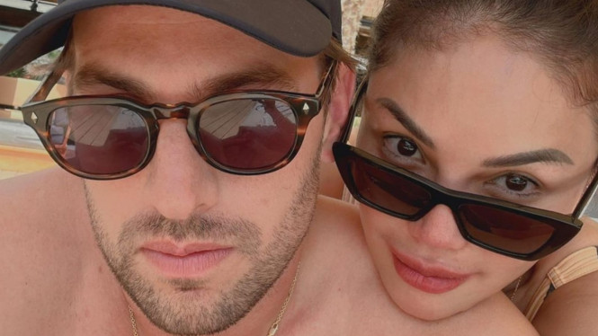 Instagram/nikitamirzanimawardi_172