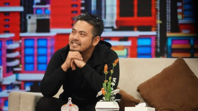 Instagram/@ogearthemus