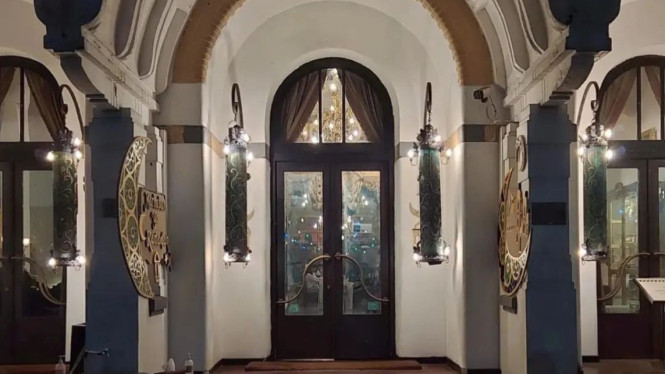 Instagram/@kunsktring 