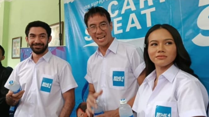 Intipseleb/Tiya Sukmawati