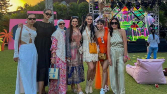 Instagram/@ashanty_ash