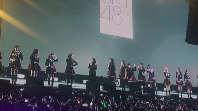 JKT48 x Eks Member Gen 1 Curi Perhatian Penonton Synchronize Fest 2023