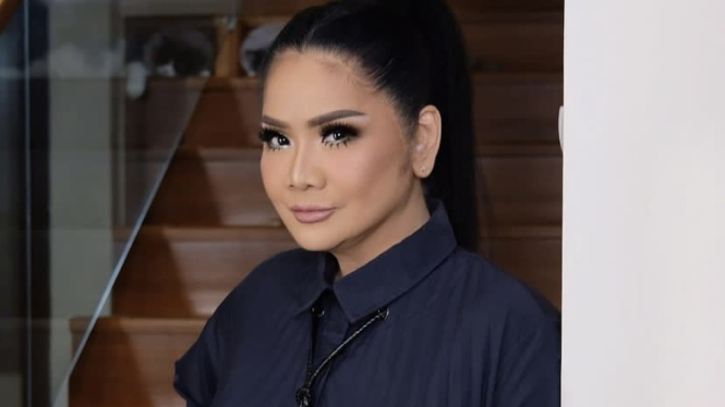 Lirik dan Makan Lagu September Ceria Dibawakan Vina Panduwinata Lirik dan Makan Lagu September Ceria Dibawakan Vina Panduwinata