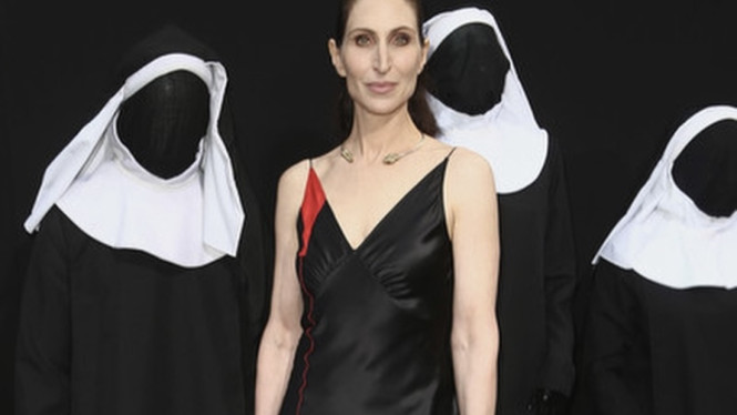 bonnieaarons1/instagram