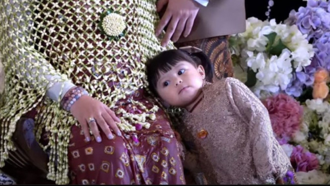 Instagram/Aurelie.hermansyah