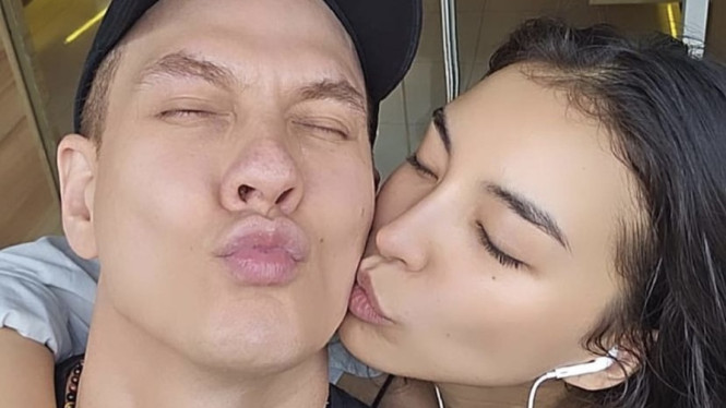 bertrand1407/instagram