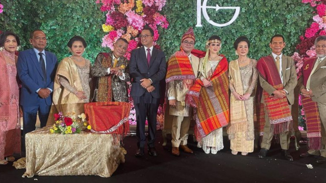 Instagram.com/@hotmanparisofficial