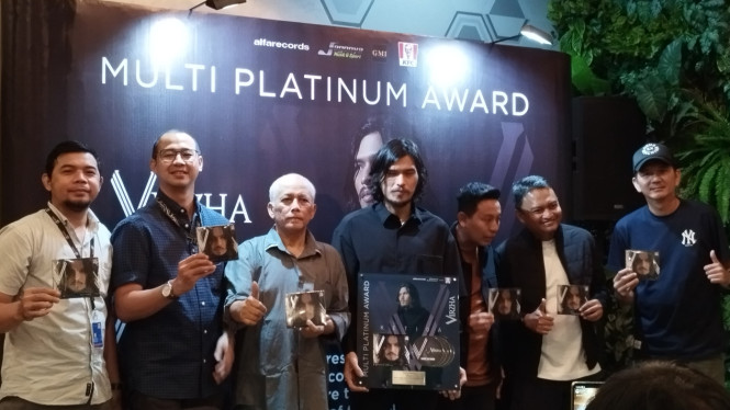 IntipSeleb/ Wahyu Firmansyah