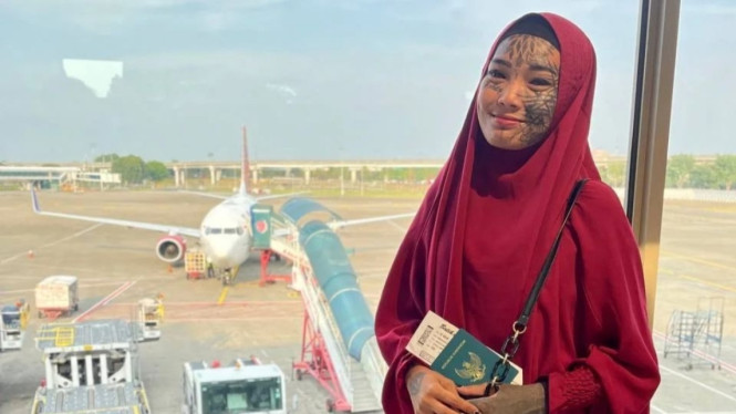 Instagram/ @mondyy_tatto28