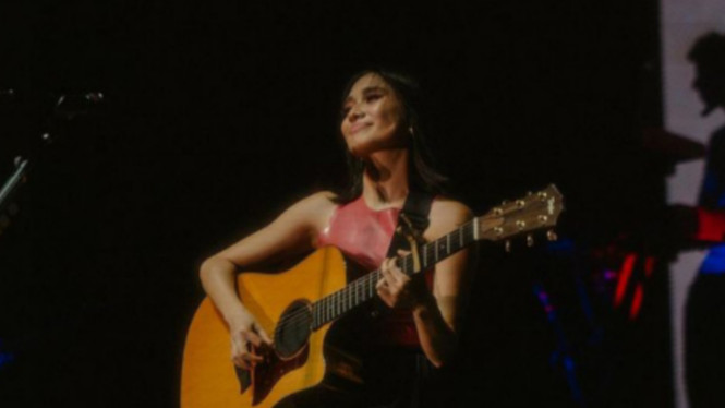 Instagram/@nikizefanya