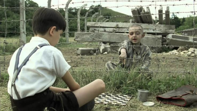 Link Nonton Film The Boy In The Striped Pajamas, Kisah Pilu di Kamp Yahudi