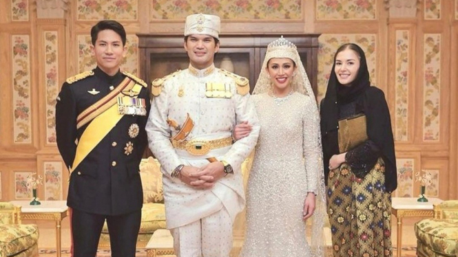 5 Potret Pangeran Mateen Bareng Anisha Rosnah Sang Calon Istri, Serasi