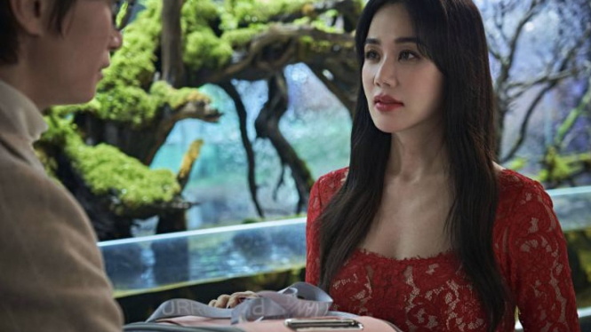 Sinopsis Film Korea Miss Fortune, Misi Uhm Jung Hwa Menyusup ke Rumah