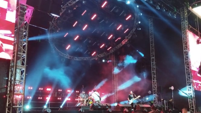 IntipSeleb/ Wahyu Firmansyah