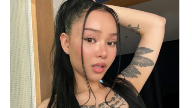 Instagram/@bellapoarch