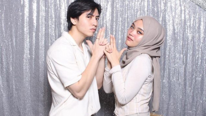 Instagram/putridelinaa