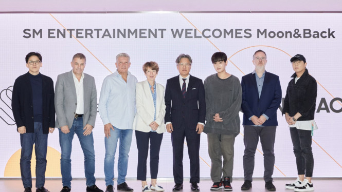 SMTOWNGLOBAL/twitter