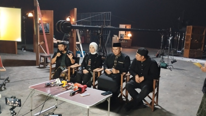 IntipSeleb/ Wahyu Firmansyah