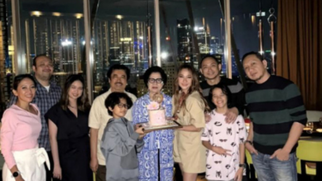 Instagram/@emmymuchlis