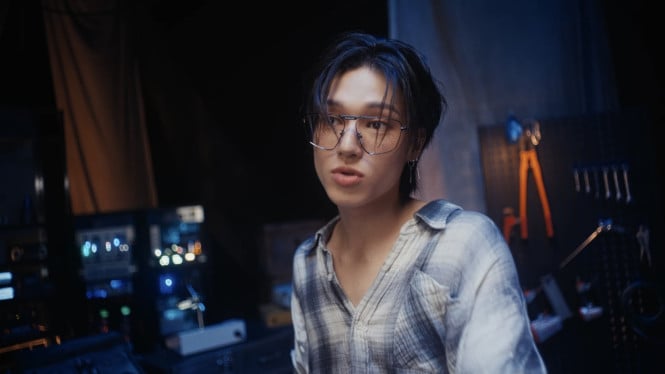 KQ ENTERTAINMENT/YouTube