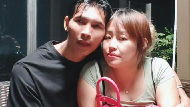 Live TikTok/Pinkan Mambo