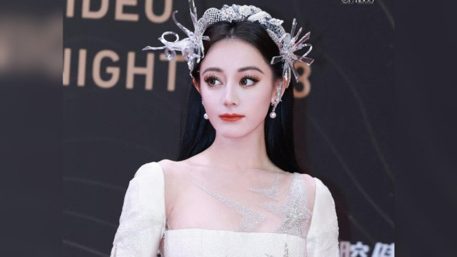 Instagram/dilraba_030692