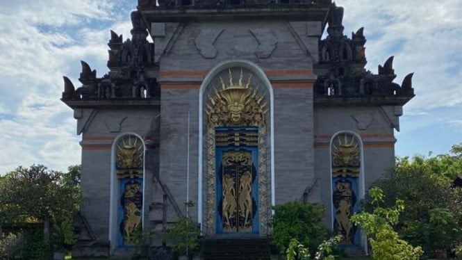 Instagram/ @nyoman.gunarsa_arts