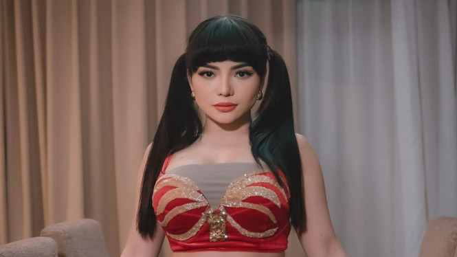 Instagram @dinar_candy