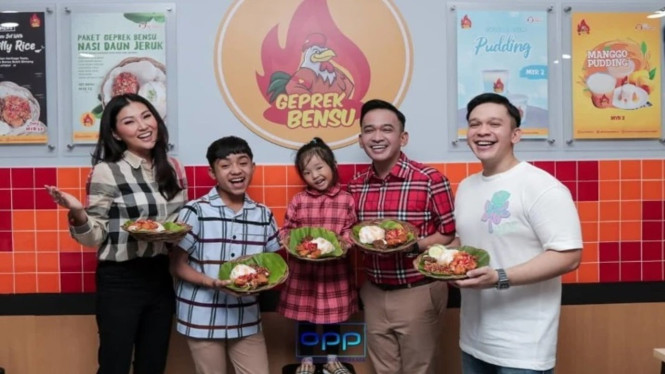 Instagram @geprekbensu_bukitbintang