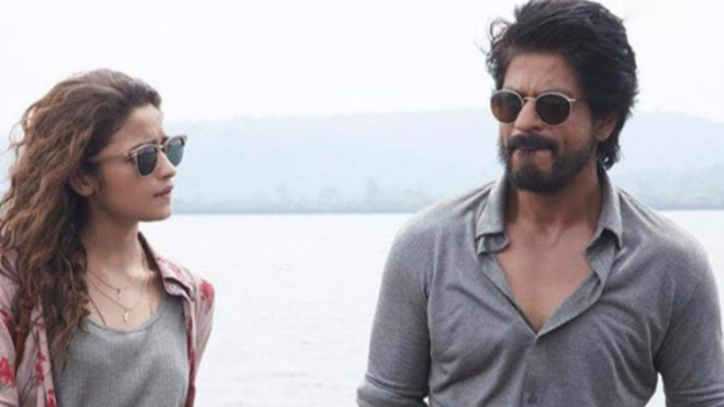 Main Film Bareng, Alia Bhatt Bongkar Pengalaman Kerja Dengan Shah Rukh Khan