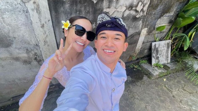 Instagram @anwar_bab