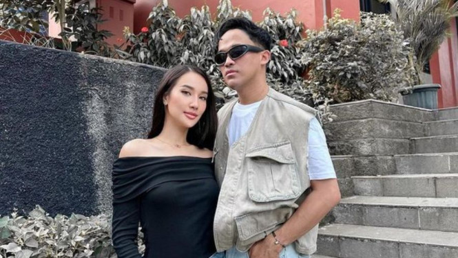 Instagram @anwar_bab