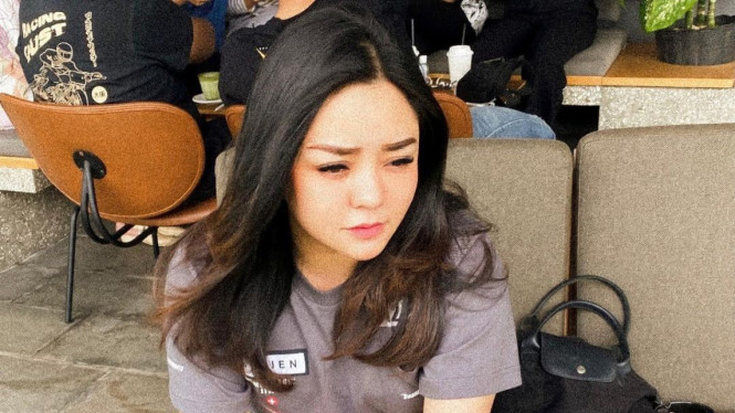 Instagram/ @gitasinaga