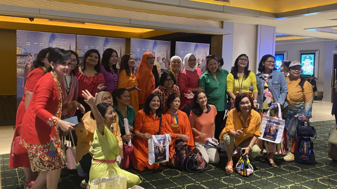 Julita Robiatul/IntipSeleb