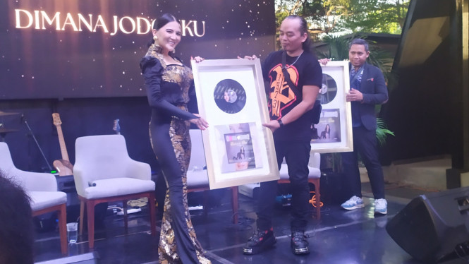 IntipSeleb/ Wahyu Firmansyah