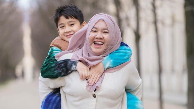 Instagram @shela_lala96