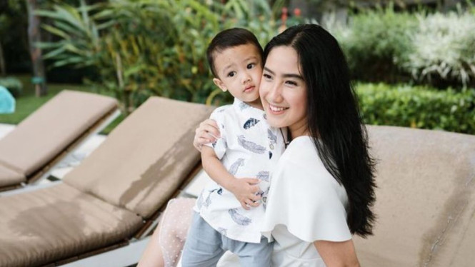 Instagram @tamaratyasmara