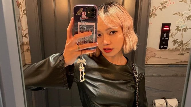 Instagram/ @kittendust