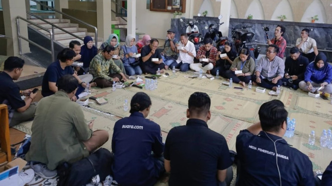 Instagram @mohmahfudmd