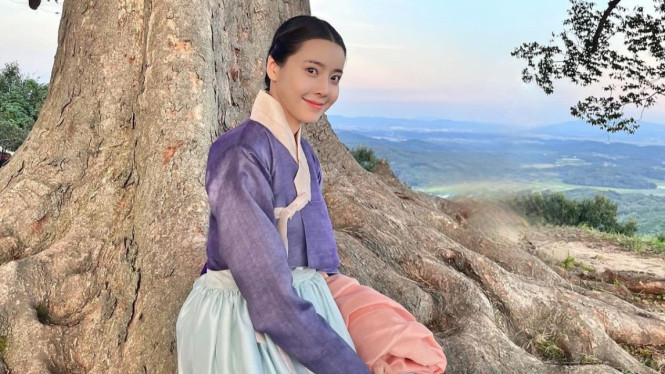 Instagram/ @bonheur_sinhye_may