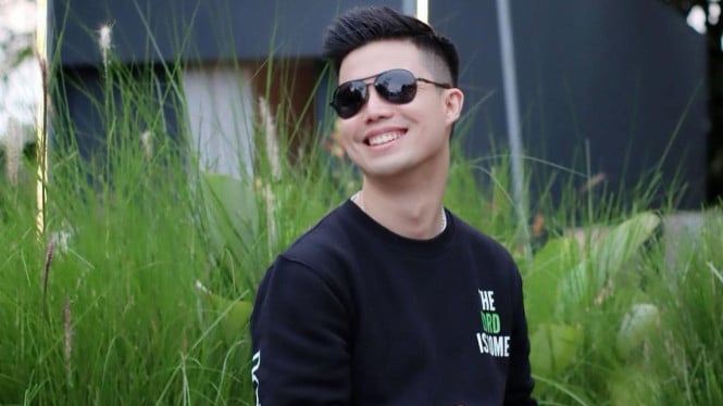 Instagram/stevemarcel 