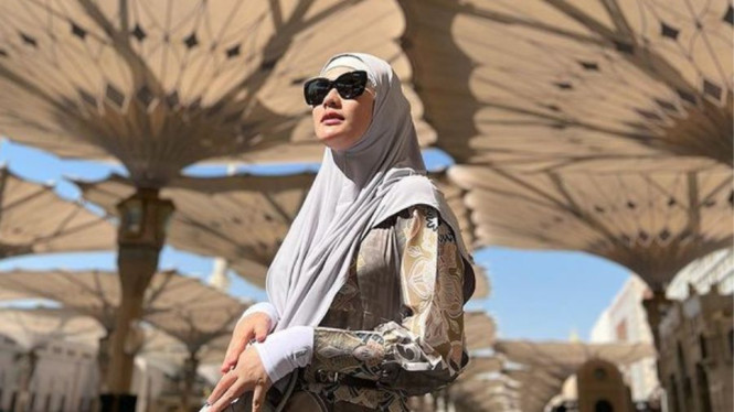 Instagram @steviagnecya