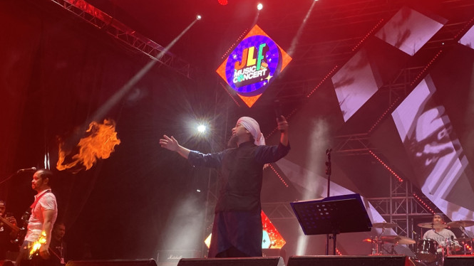 Julita Robiatul/IntipSeleb