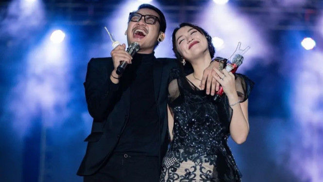 Instagram/ @rosaliaaa16