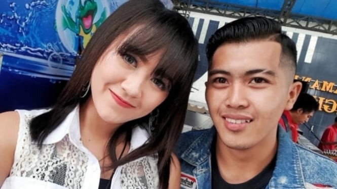 Instagram @happy_asmara77