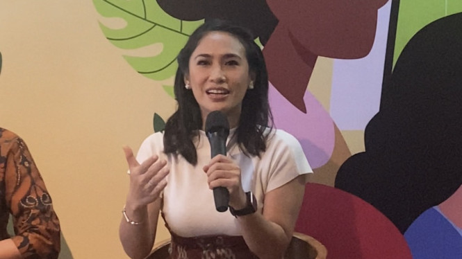 Julita Robiatul/IntipSeleb