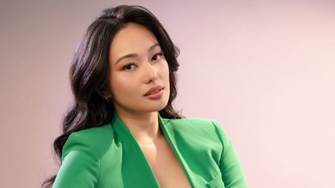 Instagram/ @avamendezofficial