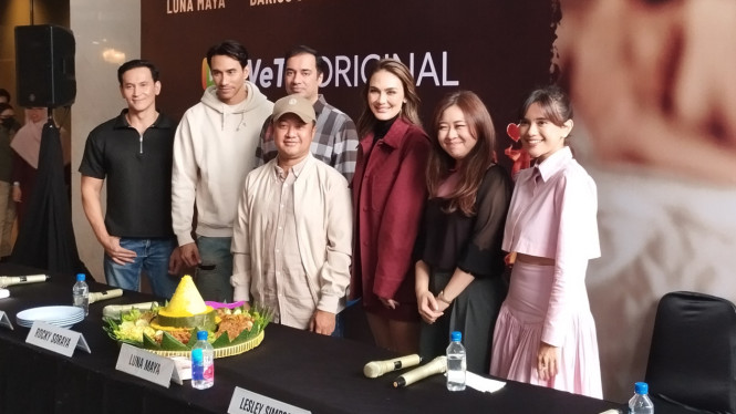 IntipSeleb/ Wahyu Firmansyah